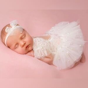 White lace Newborn romper‎ with pearls